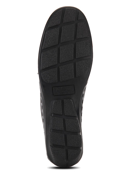 BLACK MOCCASINS