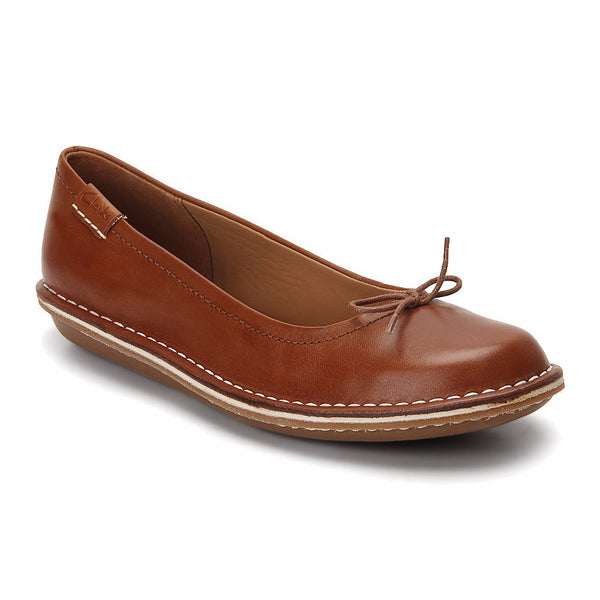 TUSTIN TALULAH TAN BELLY SHOES pro